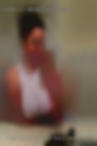 Hardcore threesomes chat rooms girls in Effingham area.