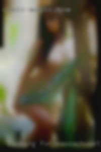 Looking for a discreet relationship Massachusetts swingers.