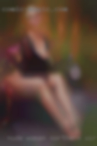 Nude women masturbating on beach in Northern Virginia.